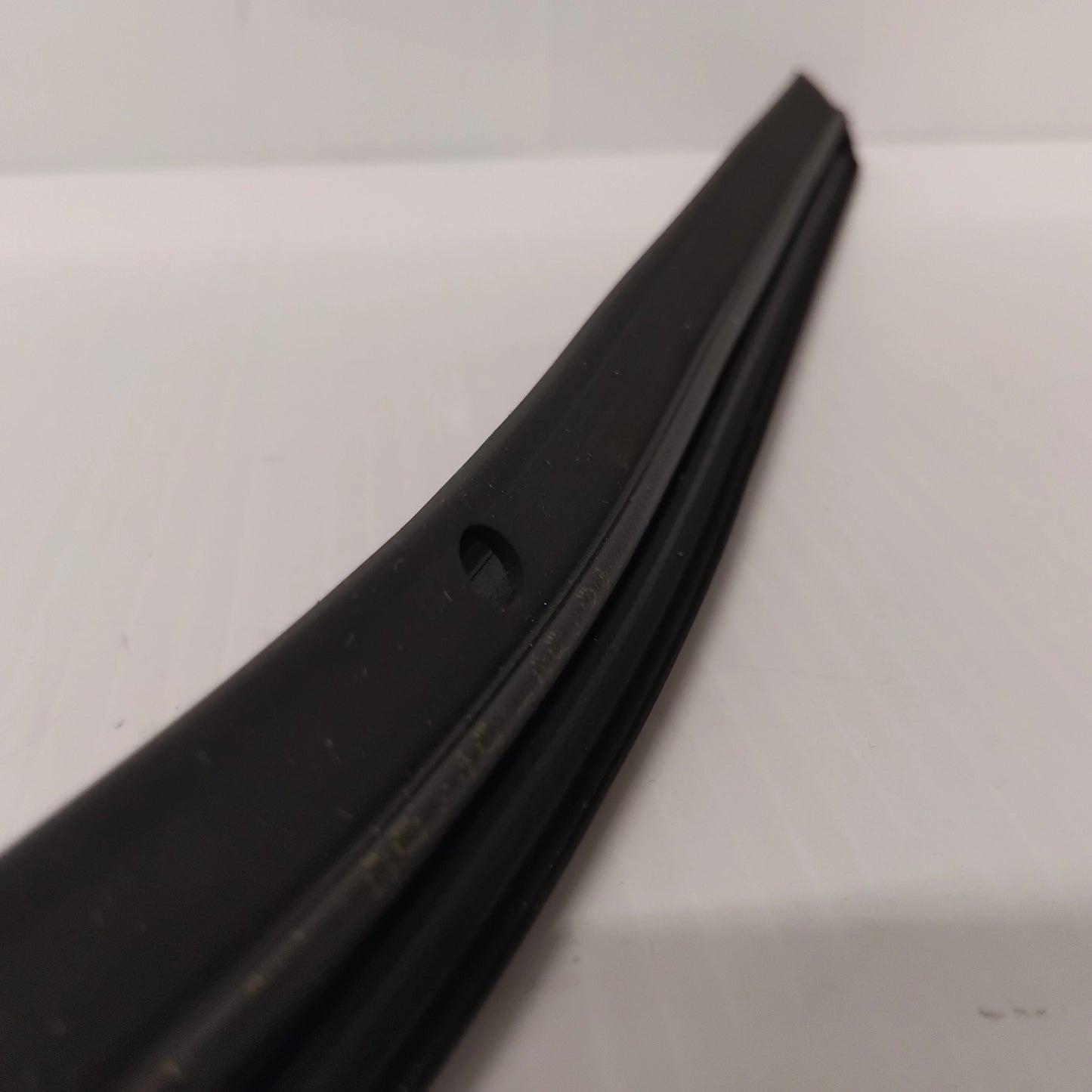 Genuine Peugeot Window Seal | 812115