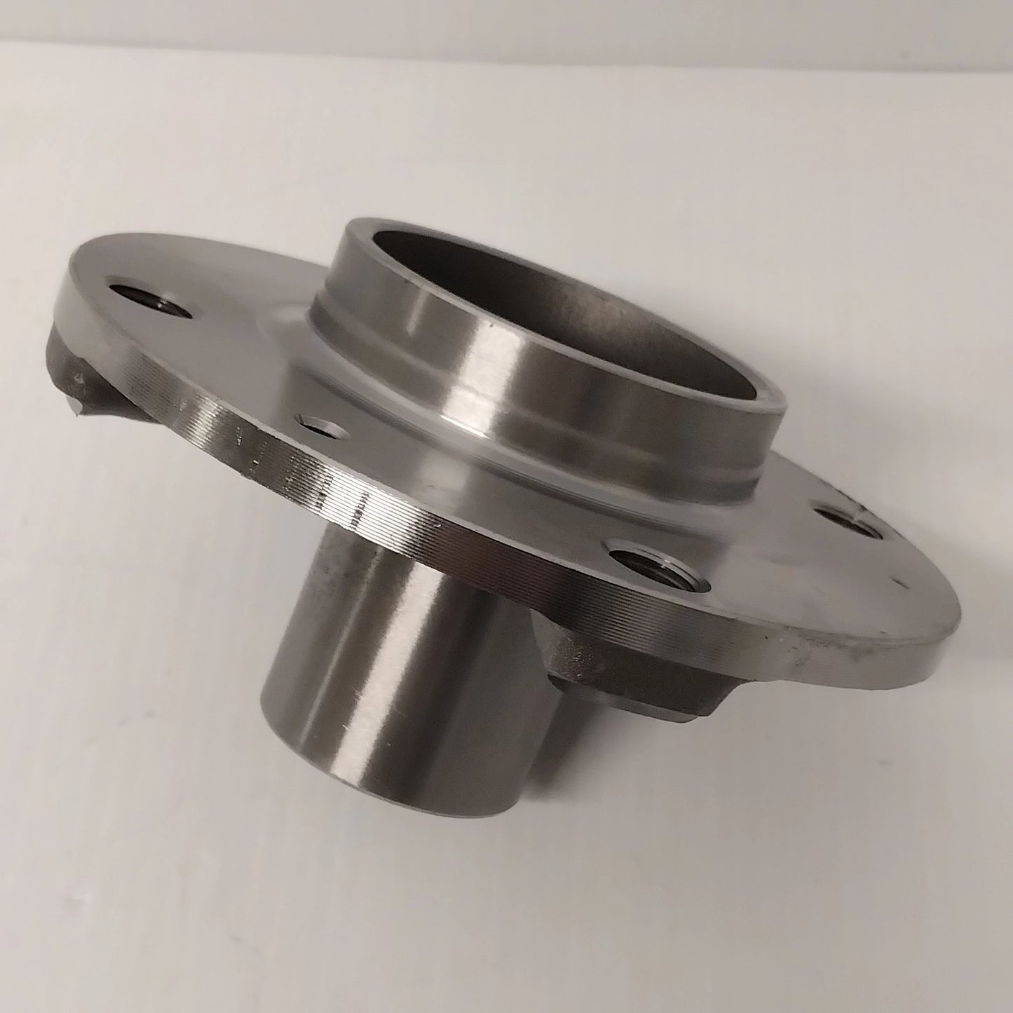 Genuine Peugeot Wheel Hub | 9822351880