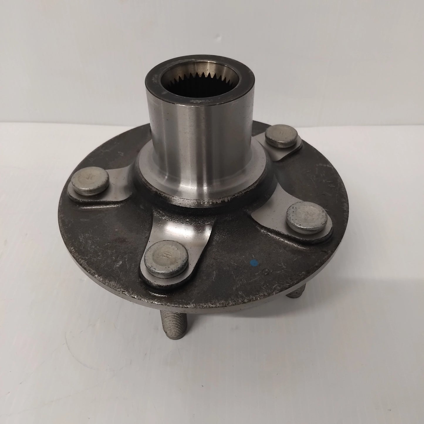 Genuine Jeep Hub | K04779612AD