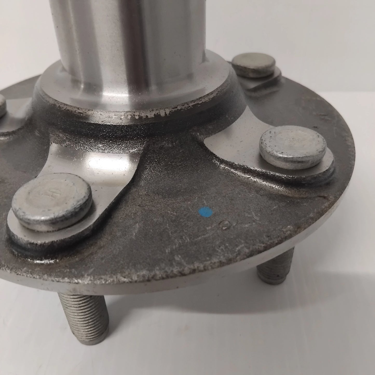 Genuine Jeep Hub | K04779612AD