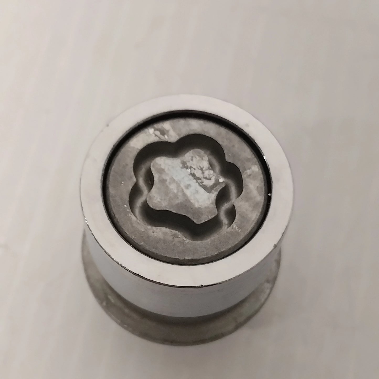 Genuine Locking Wheel Nuts - Ford Mondeo 2008-2014 | 1719997