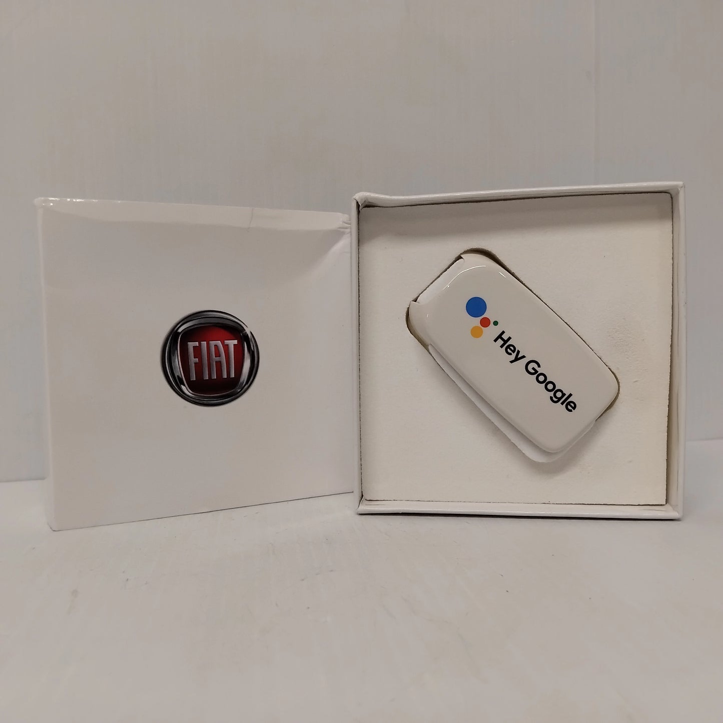 Genuine Fiat 500X Hey Google - Key Cover | 50290599