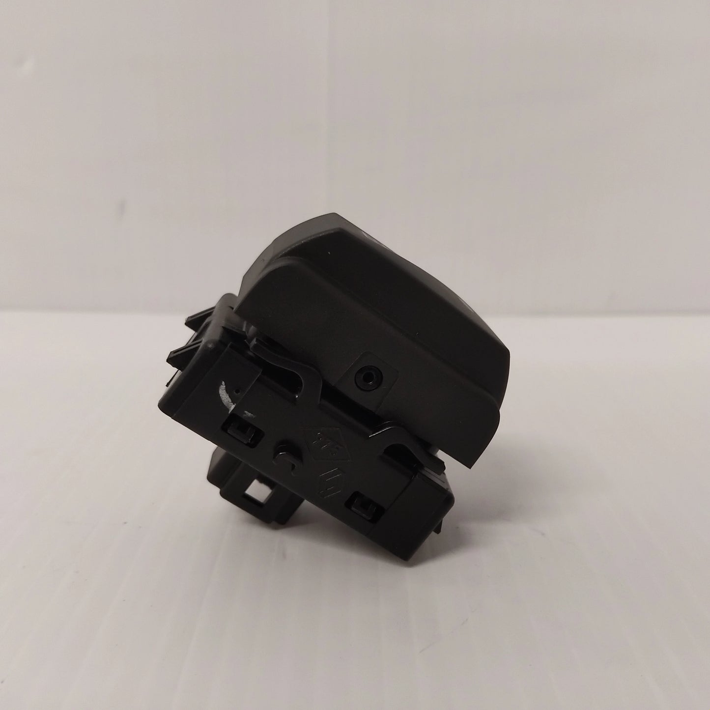 Genuine Vauxhall Ht Rr Scrn Ctr | 93868044