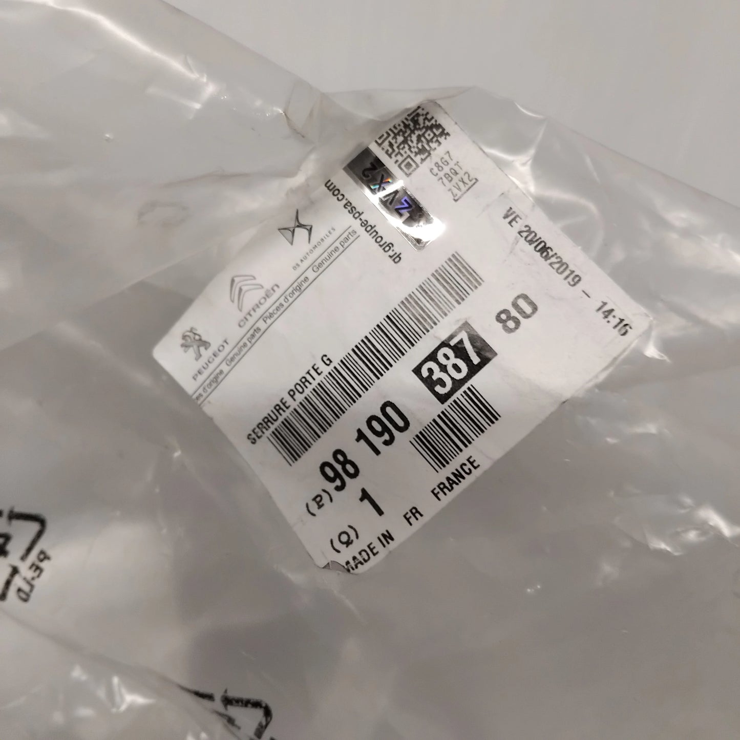 Genuine Peugeot Door Lock | 9819038780