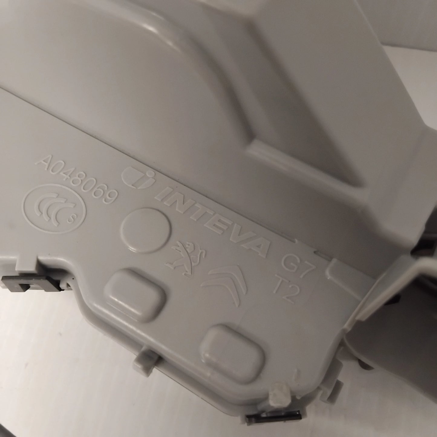 Genuine Peugeot Door Lock | 9819038780