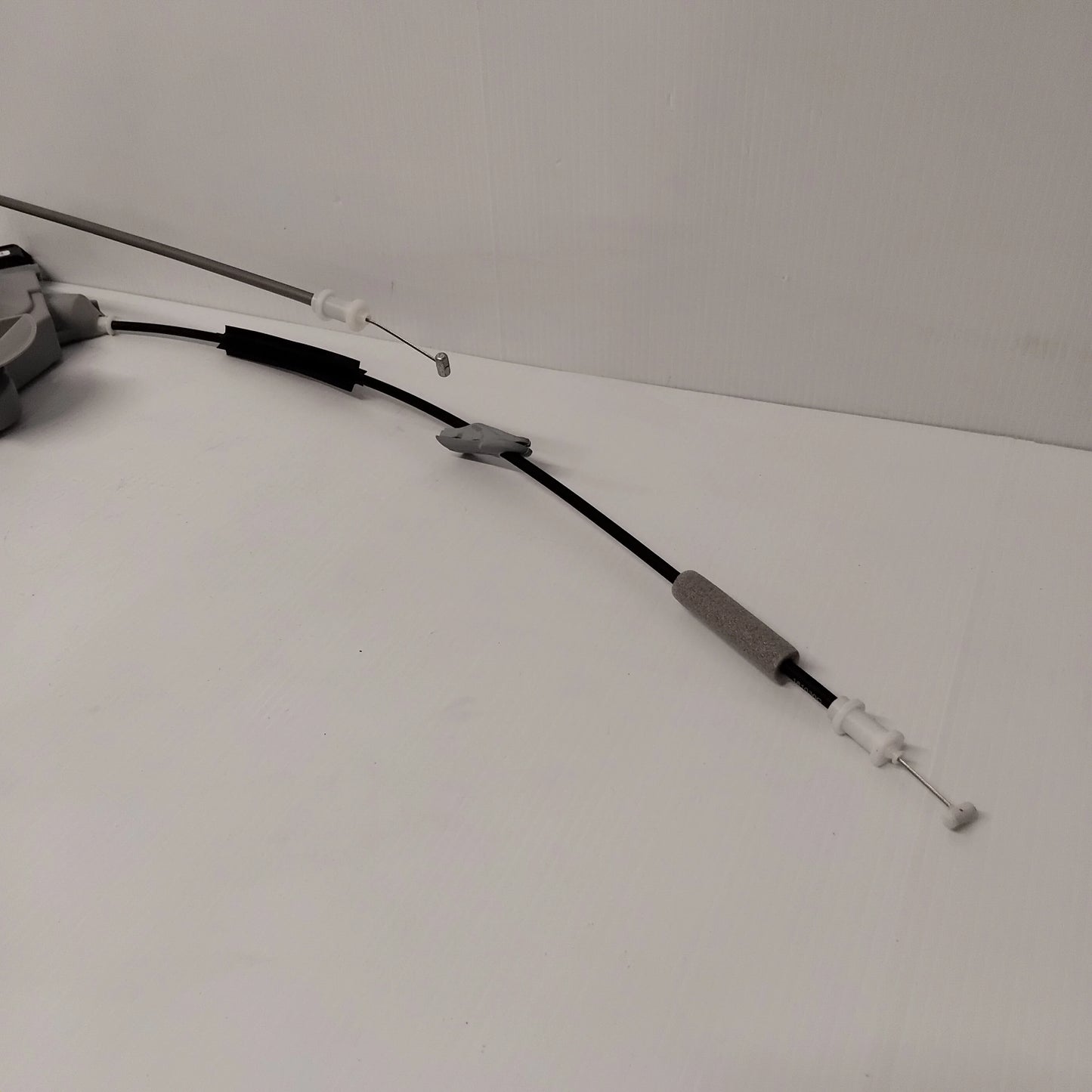 Genuine Peugeot Door Lock | 9819038780