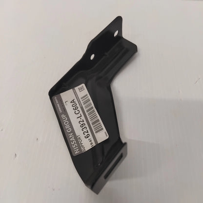 Genuine Front Grille Centre Bracket - Nissan Cabstar 2013-2019 | 62392LC60A