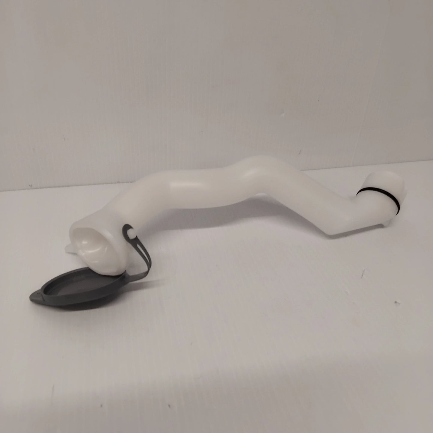 Genuine Windscreen Washer Tank Filler Neck - Nissan 370Z 2012-2019 | 289153GY0A