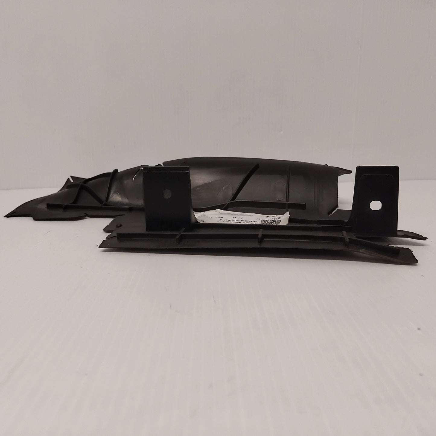 Genuine MG Shroud Asm-Rad Clg | 11079811