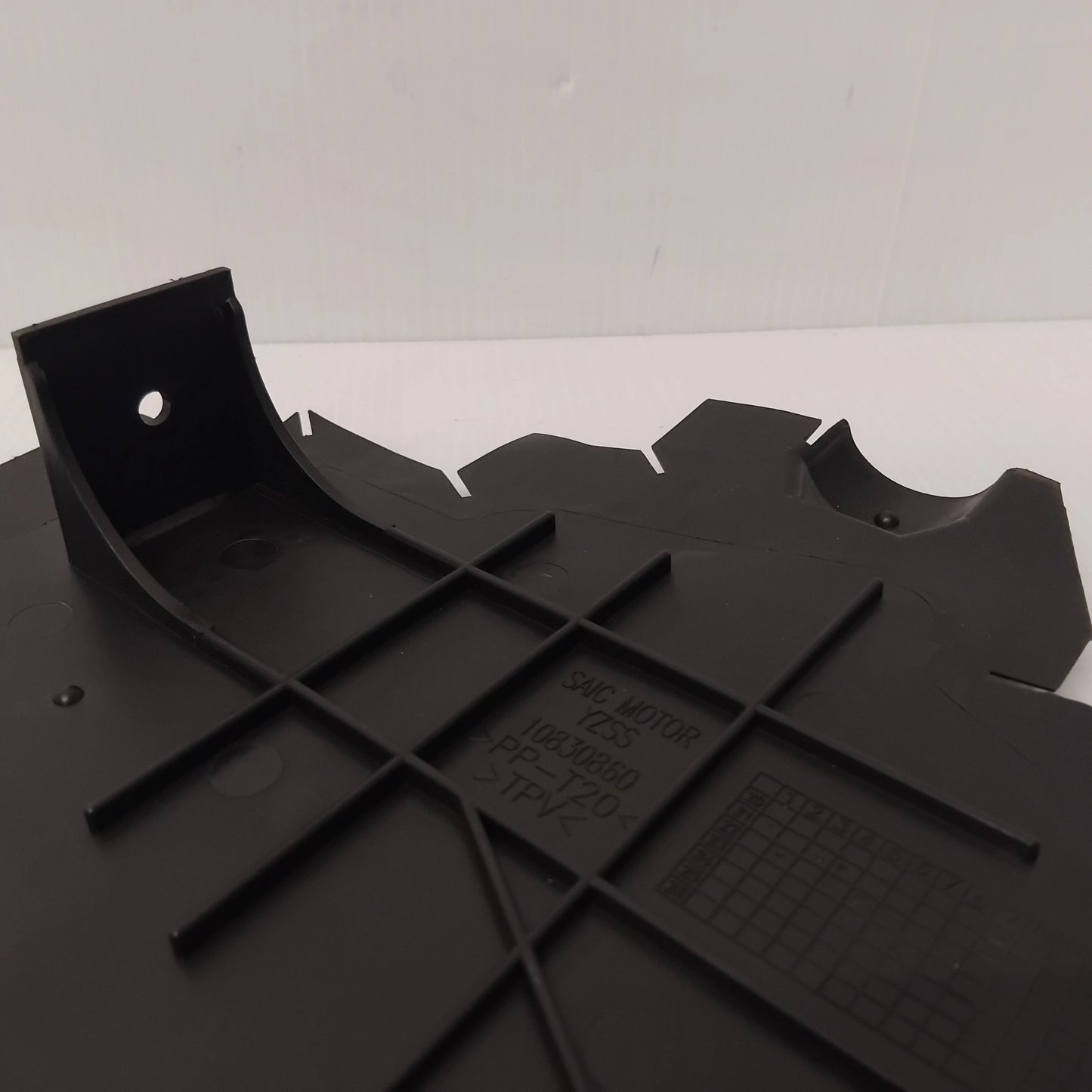 Genuine MG Shroud Asm-Rad Clg | 10830860