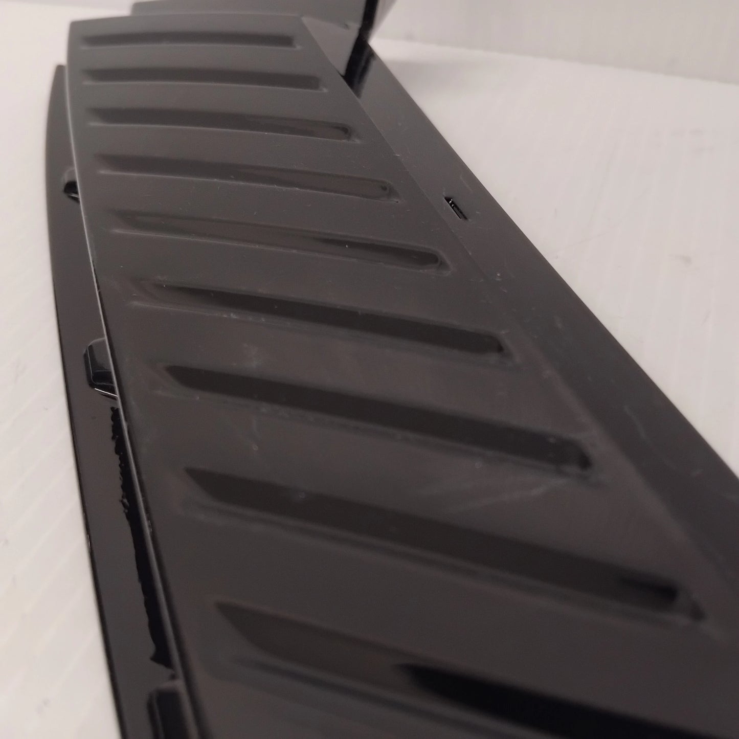 Genuine Front Bumper Left Moulding - Citroen C5 Aircorss | 9843225580