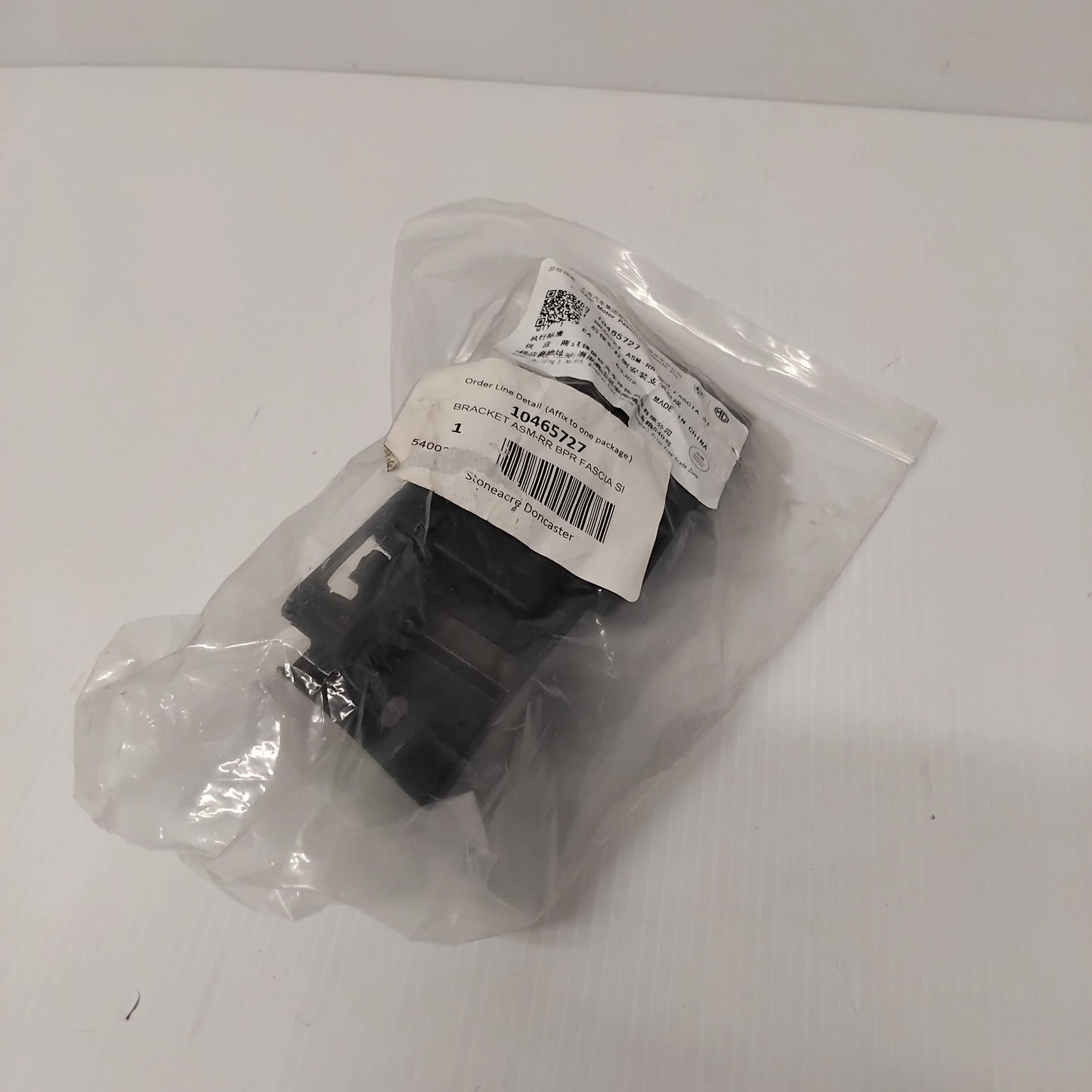 Genuine MG Bracket Asm-Rr Bpr Fascia Si | 10465727