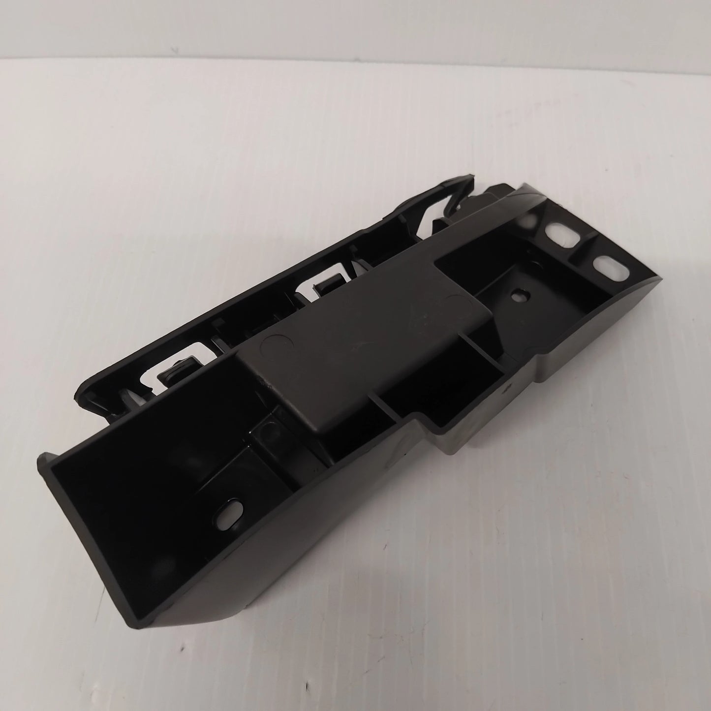 Genuine MG Bracket Asm-Rr Bpr Fascia Si | 10465727