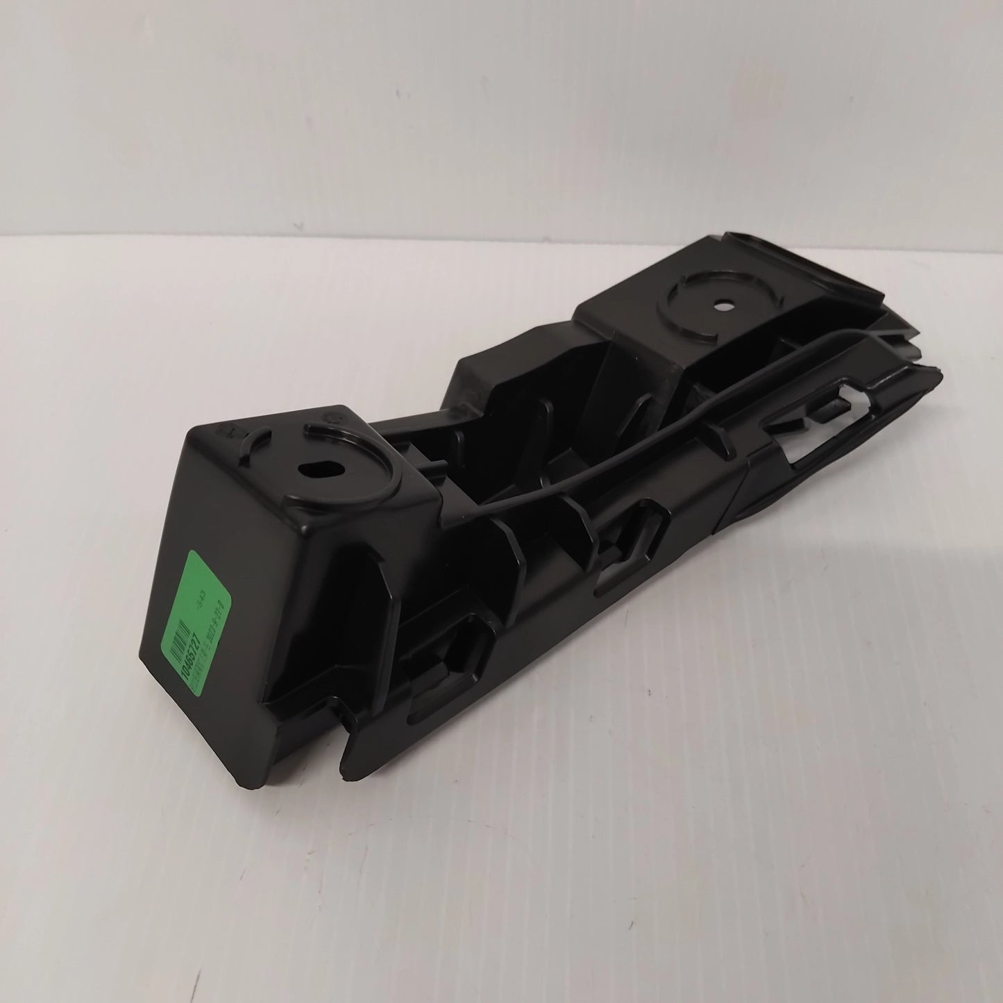 Genuine MG Bracket Asm-Rr Bpr Fascia Si | 10465727