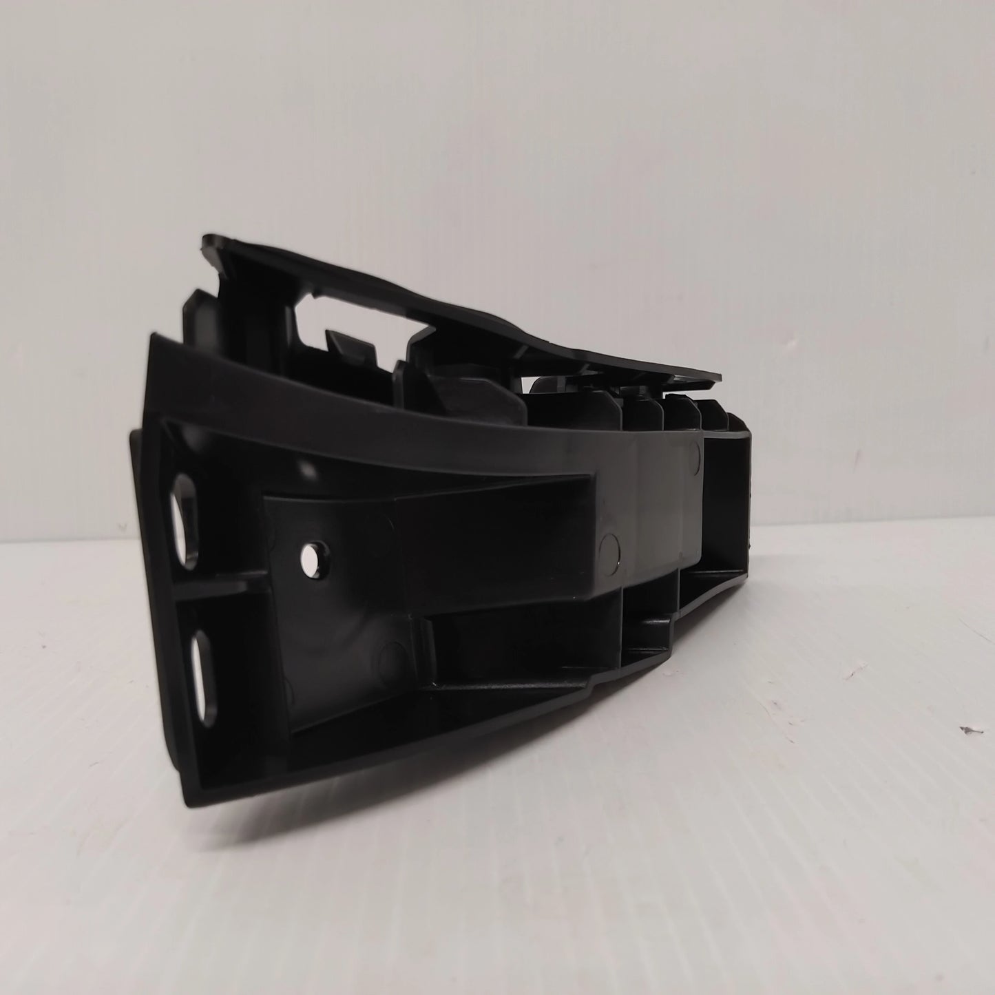 Genuine MG Bracket Asm-Rr Bpr Fascia Si | 10465723