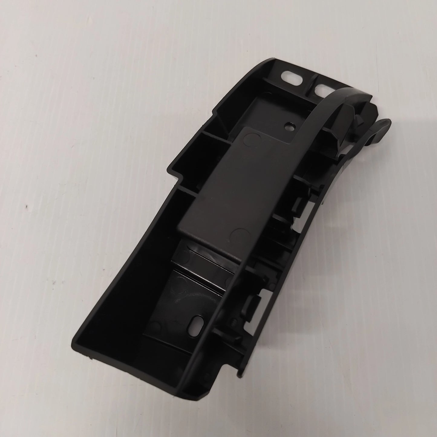 Genuine MG Bracket Asm-Rr Bpr Fascia Si | 10465723