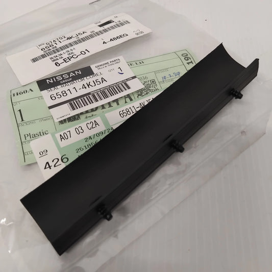 Genuine C-Shape Radiator Seal - Nissan Navara 2015-2021 | 658114KJ5A