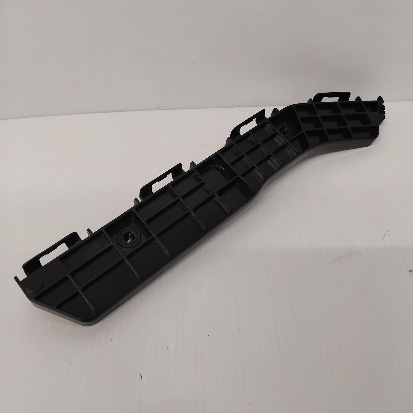 Genuine Toyota Retainer, Rr Bumper | 52575-48040