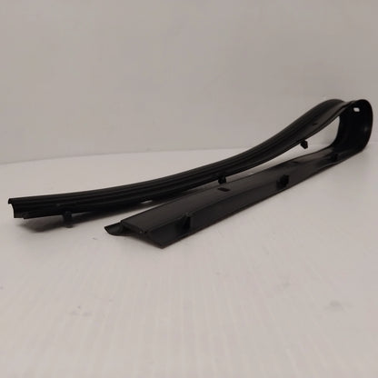 Genuine Renault Dirt Seal | 82 00 425 623