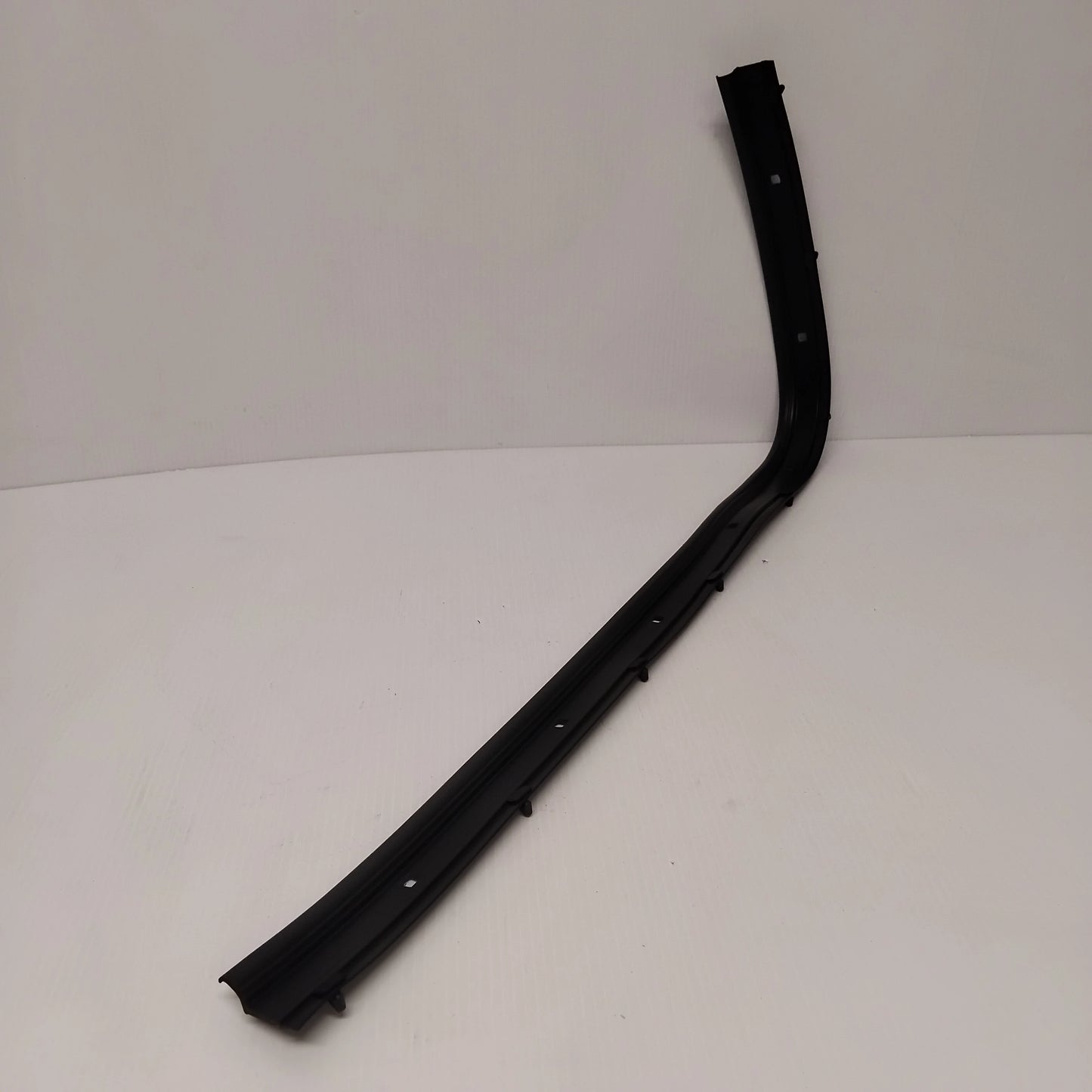 Genuine Renault Dirt Seal | 82 00 425 623