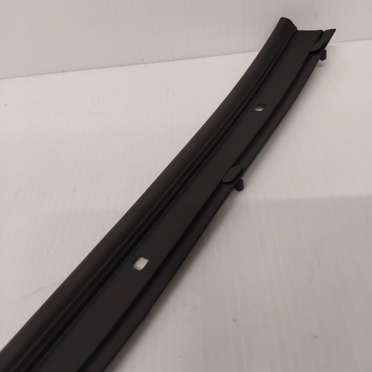 Genuine Renault Dirt Seal | 82 00 425 623