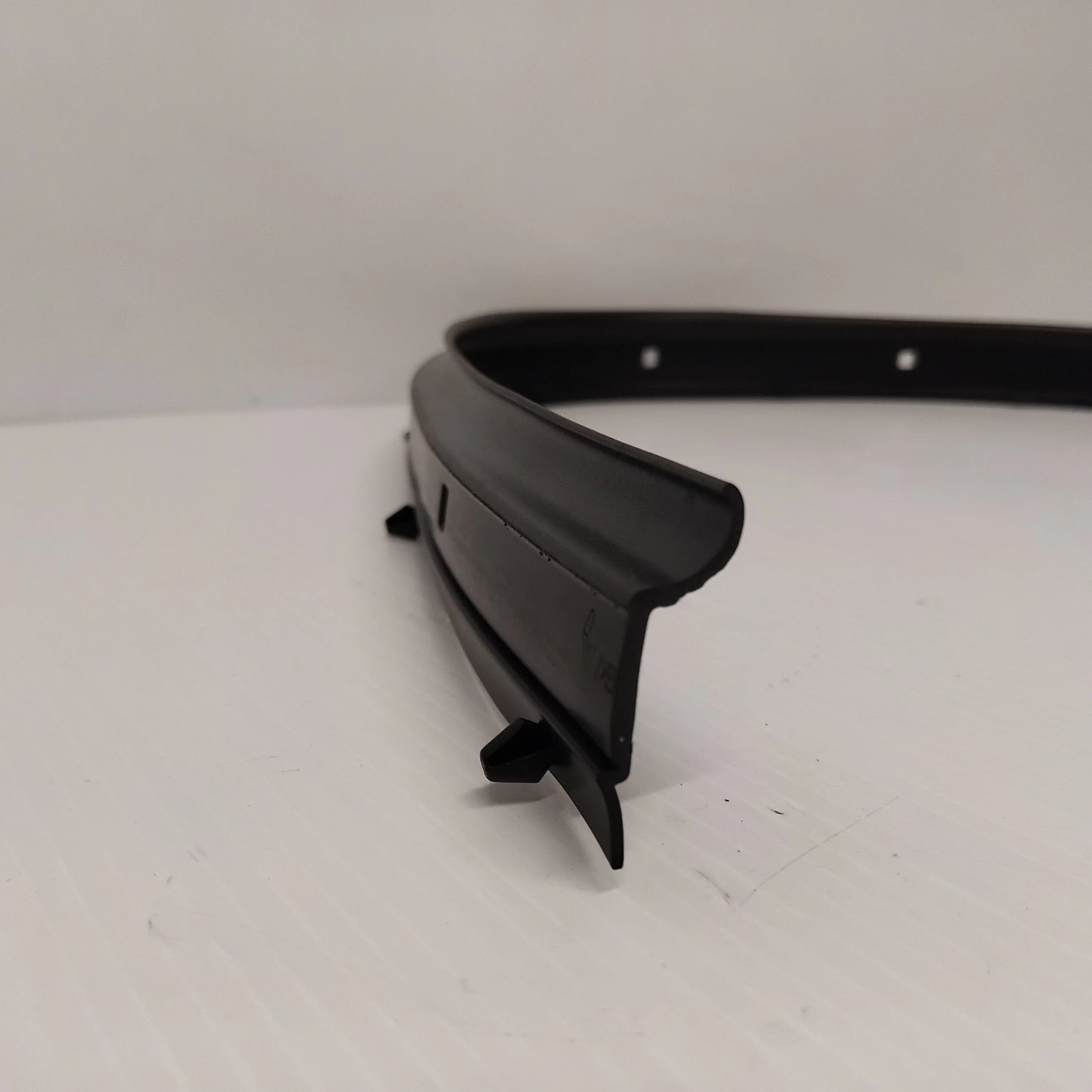 Genuine Renault Dirt Seal | 82 00 425 623