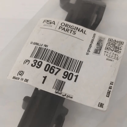 Genuine Nameplate Grille Right Bracket - Vauxhall Insignia B 2018- | 39067901