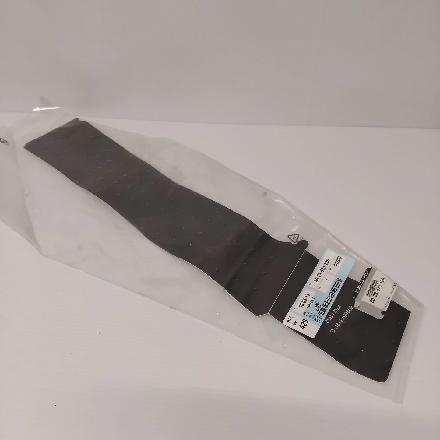 Genuine Renault Mldg-Fr Lh Door R | 80 28 573 12R