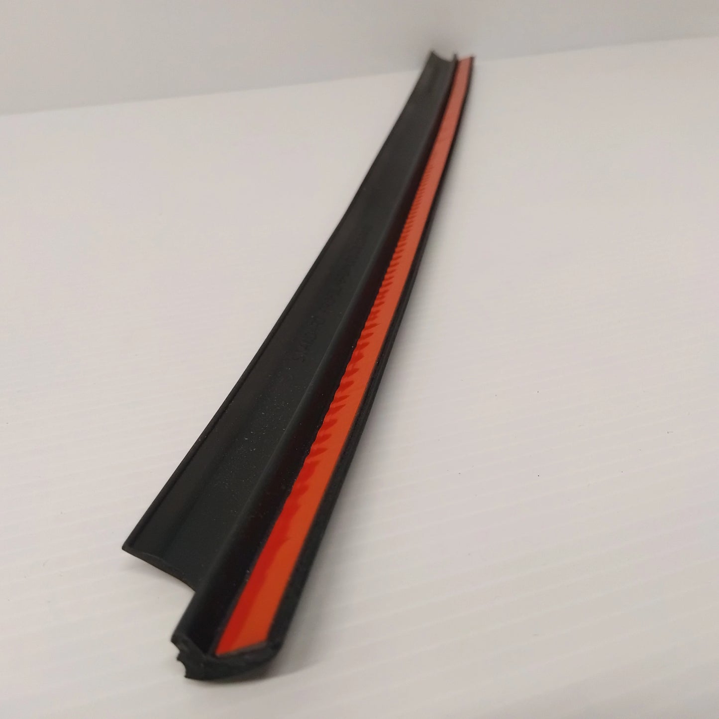 Genuine Rear Window Outer Left Weatherstrip - Peugeot Partner | 857267
