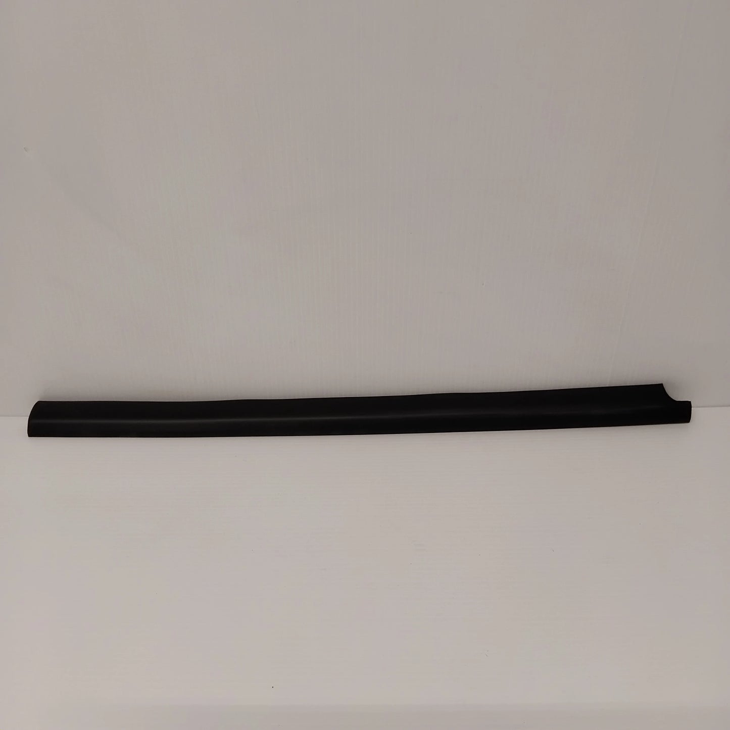 Genuine Rear Window Outer Left Weatherstrip - Peugeot Partner | 857267