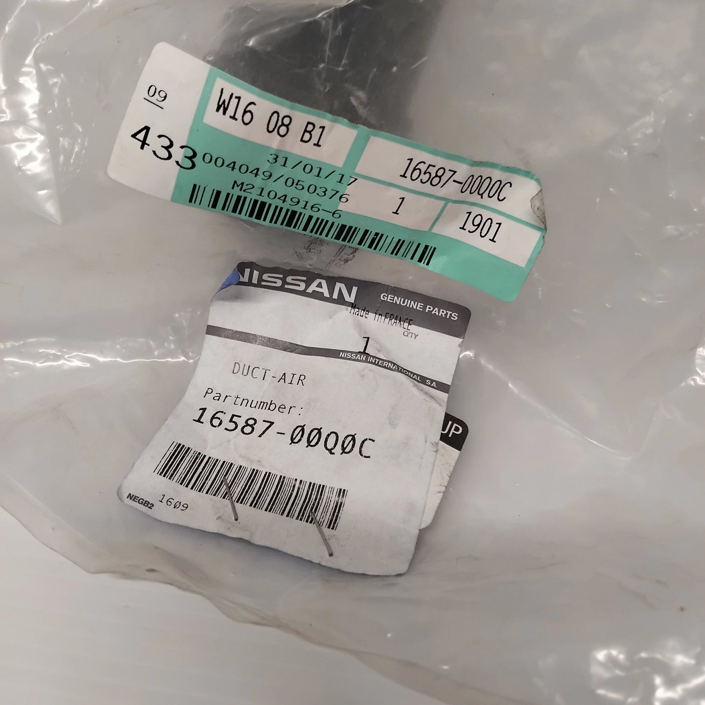 Genuine Air Filter Duct - Nissan Primastar 2002- | 1658700Q0C