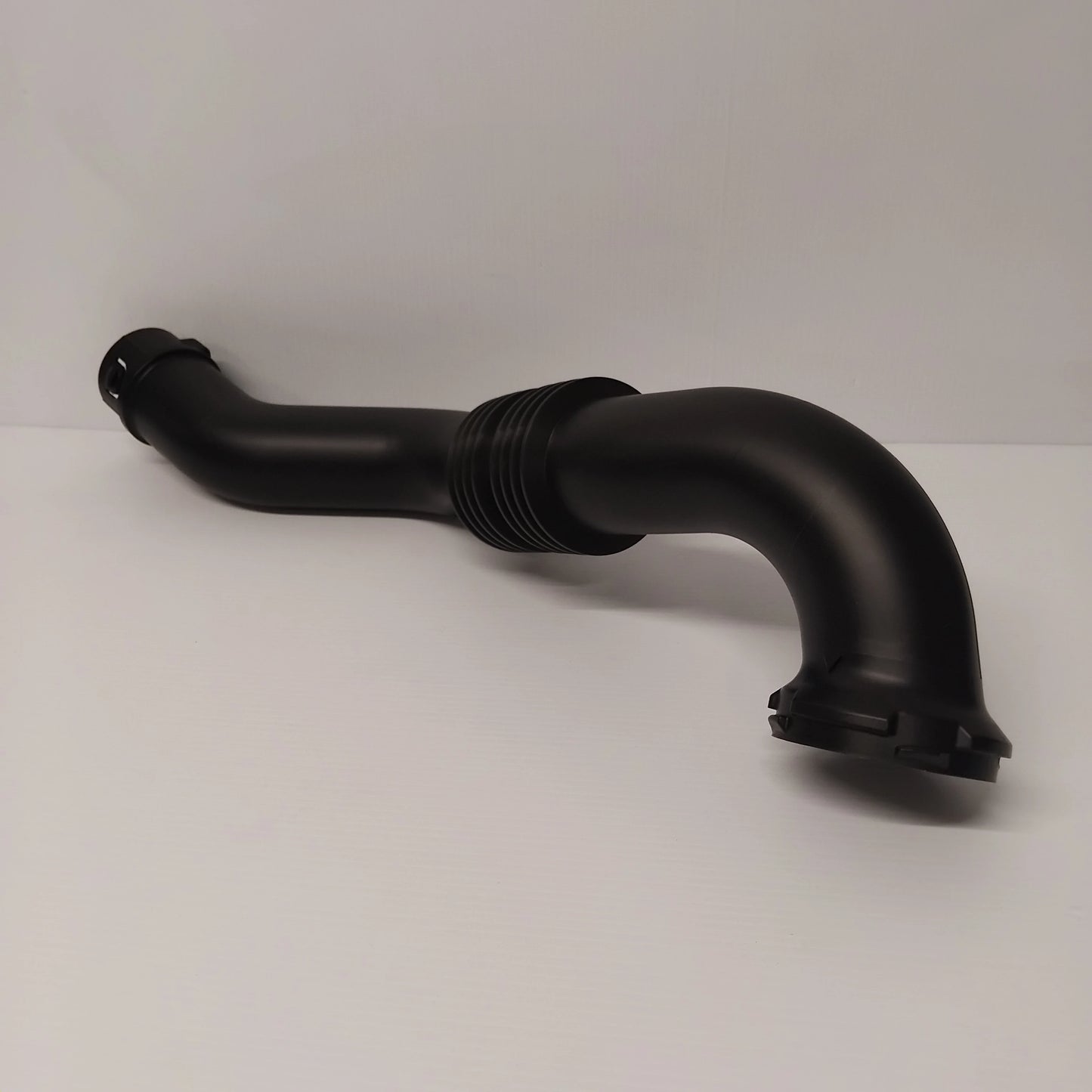 Genuine Air Filter Duct - Nissan Primastar 2002- | 1658700Q0C