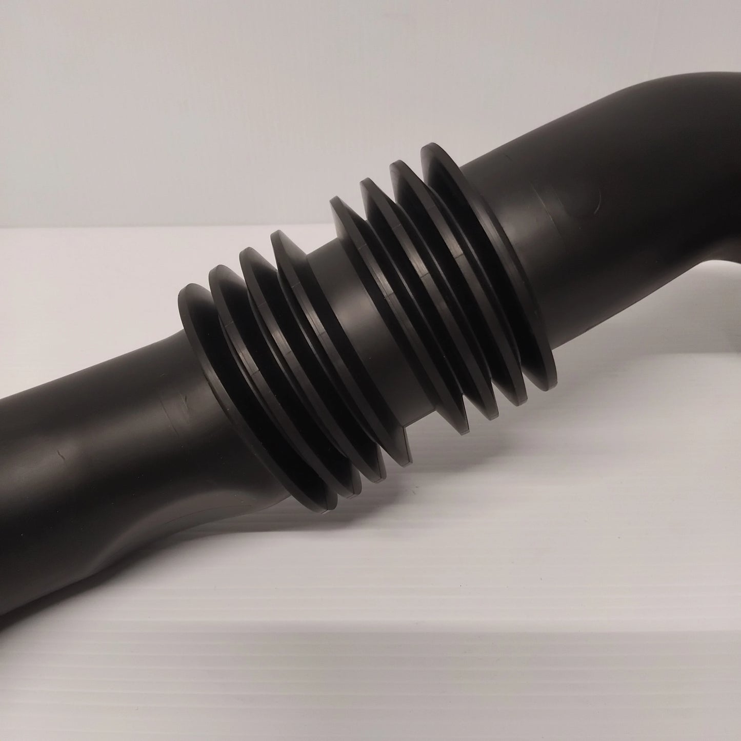 Genuine Air Filter Duct - Nissan Primastar 2002- | 1658700Q0C