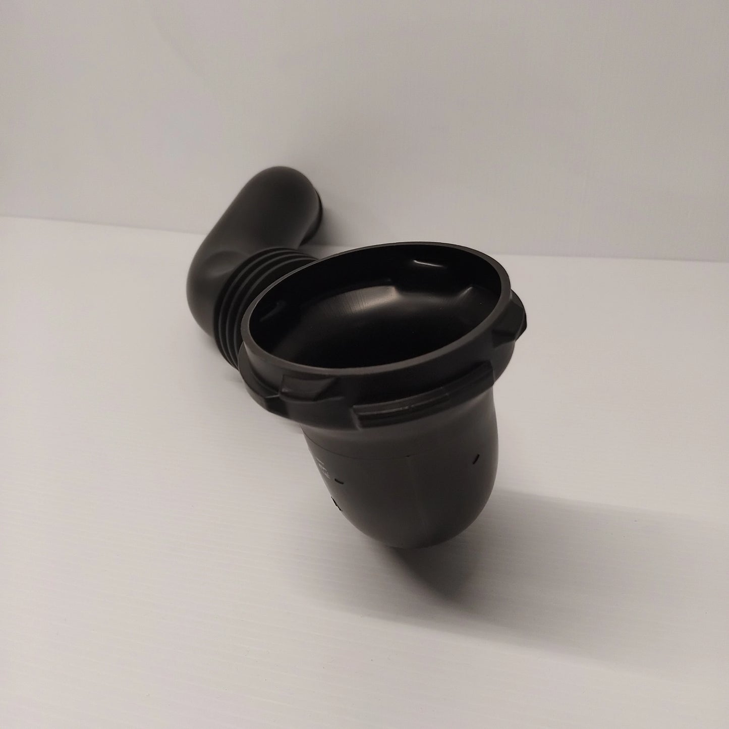 Genuine Air Filter Duct - Nissan Primastar 2002- | 1658700Q0C