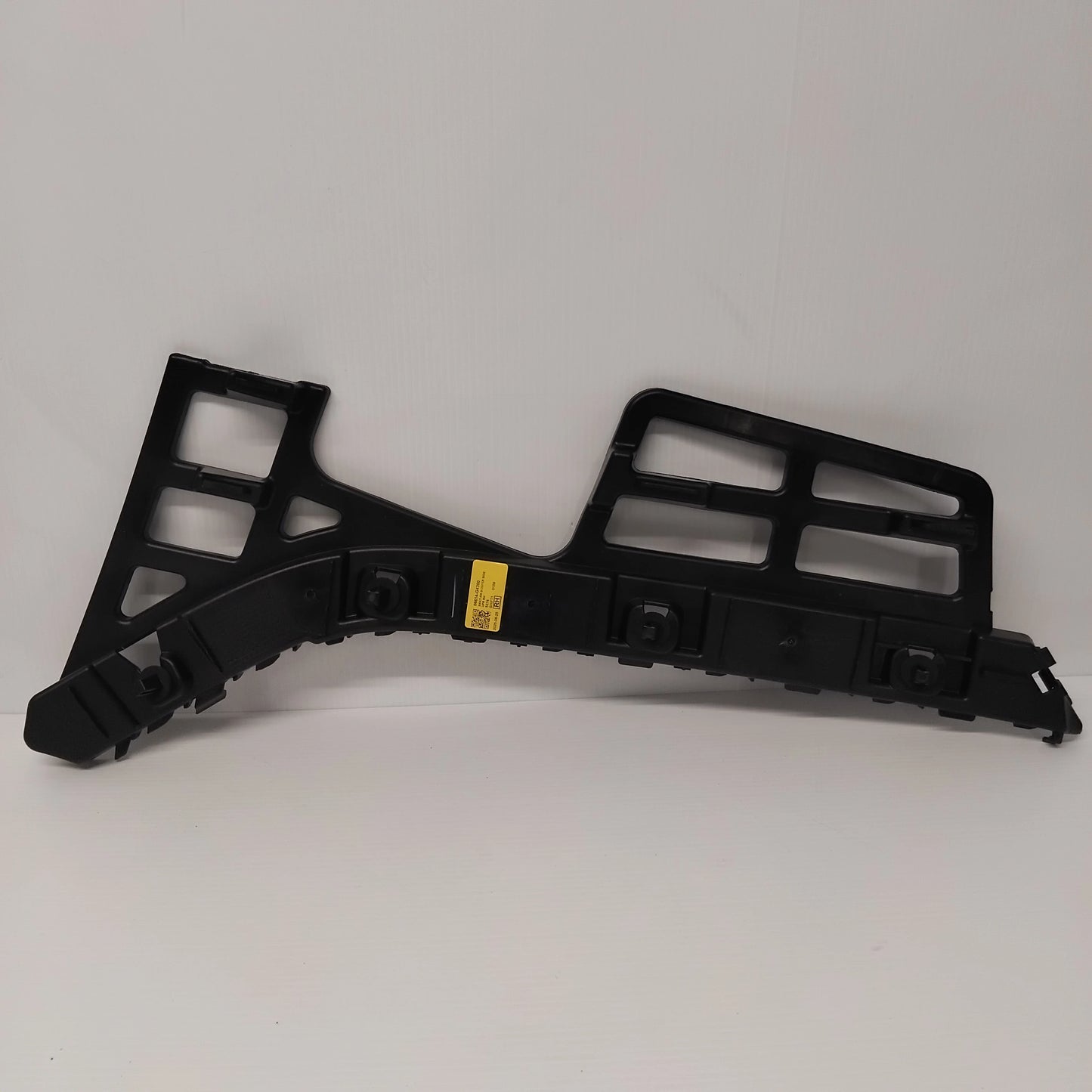 Genuine Hyundai Bracket Rear Bumper Side, RH | 86614G4200