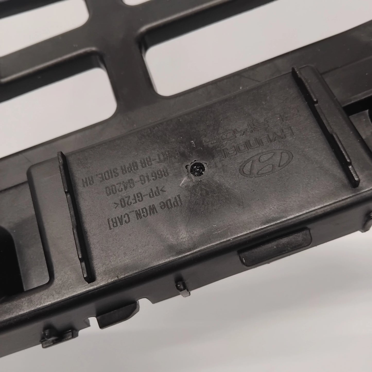 Genuine Hyundai Bracket Rear Bumper Side, RH | 86614G4200