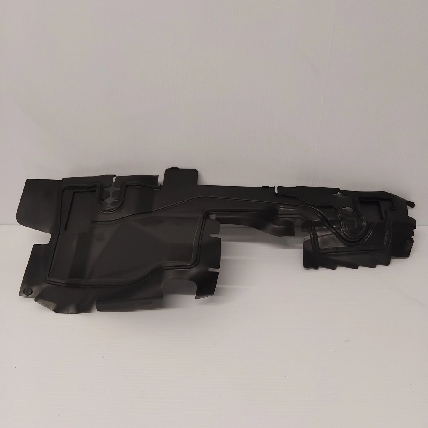 Genuine Front Right Intercooler Bracket - Peugeot 308 2013-2021 | 9818196080