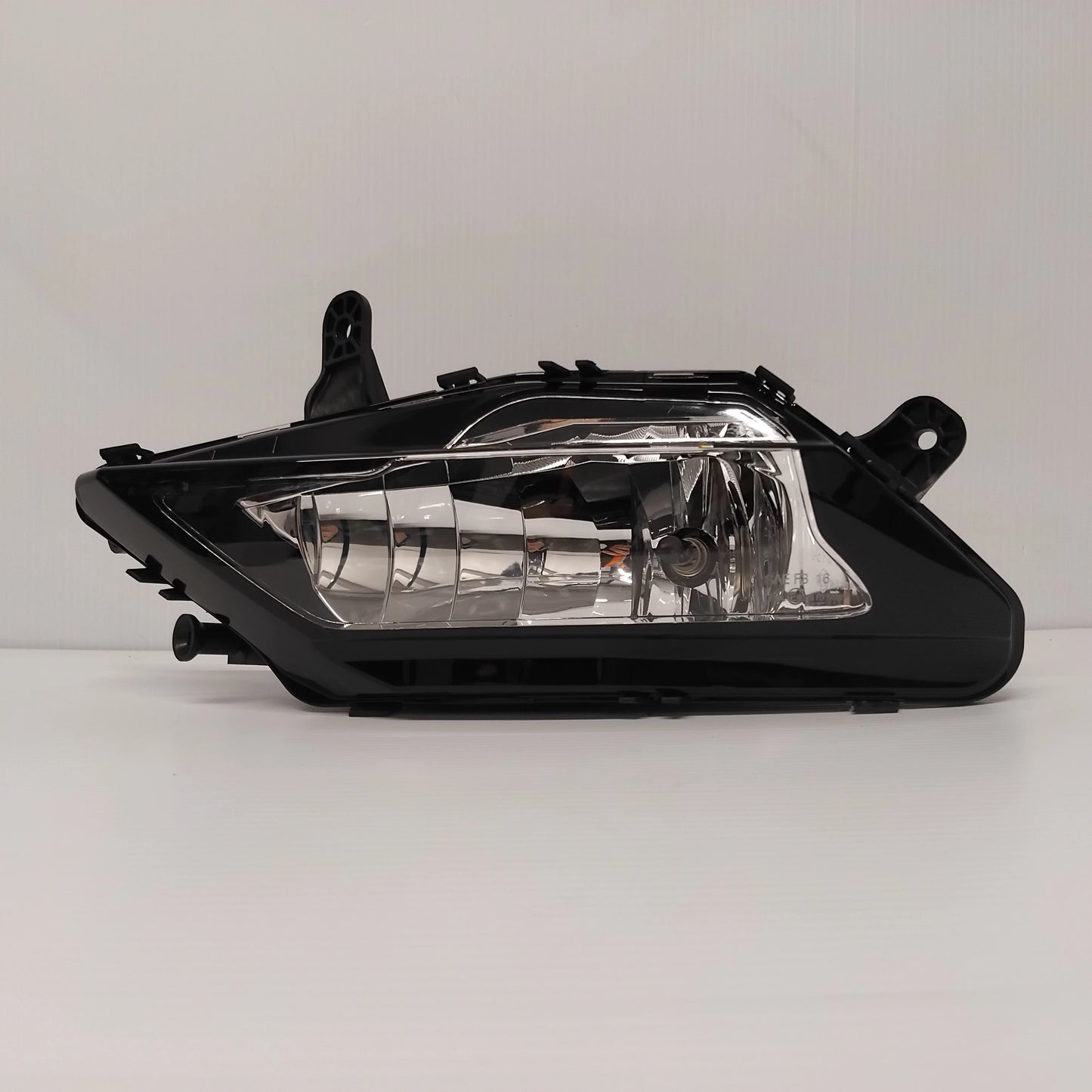 Genuine Front Passenger Foglamp - Vauxhall Insignia B 2018- | 13460223