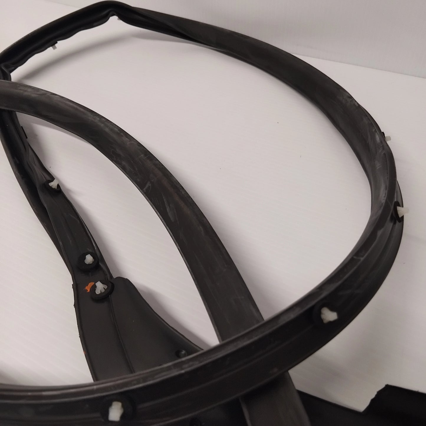 Genuine Right Roof Weatherstrip - Ford KA 2016-2019 | 2016418