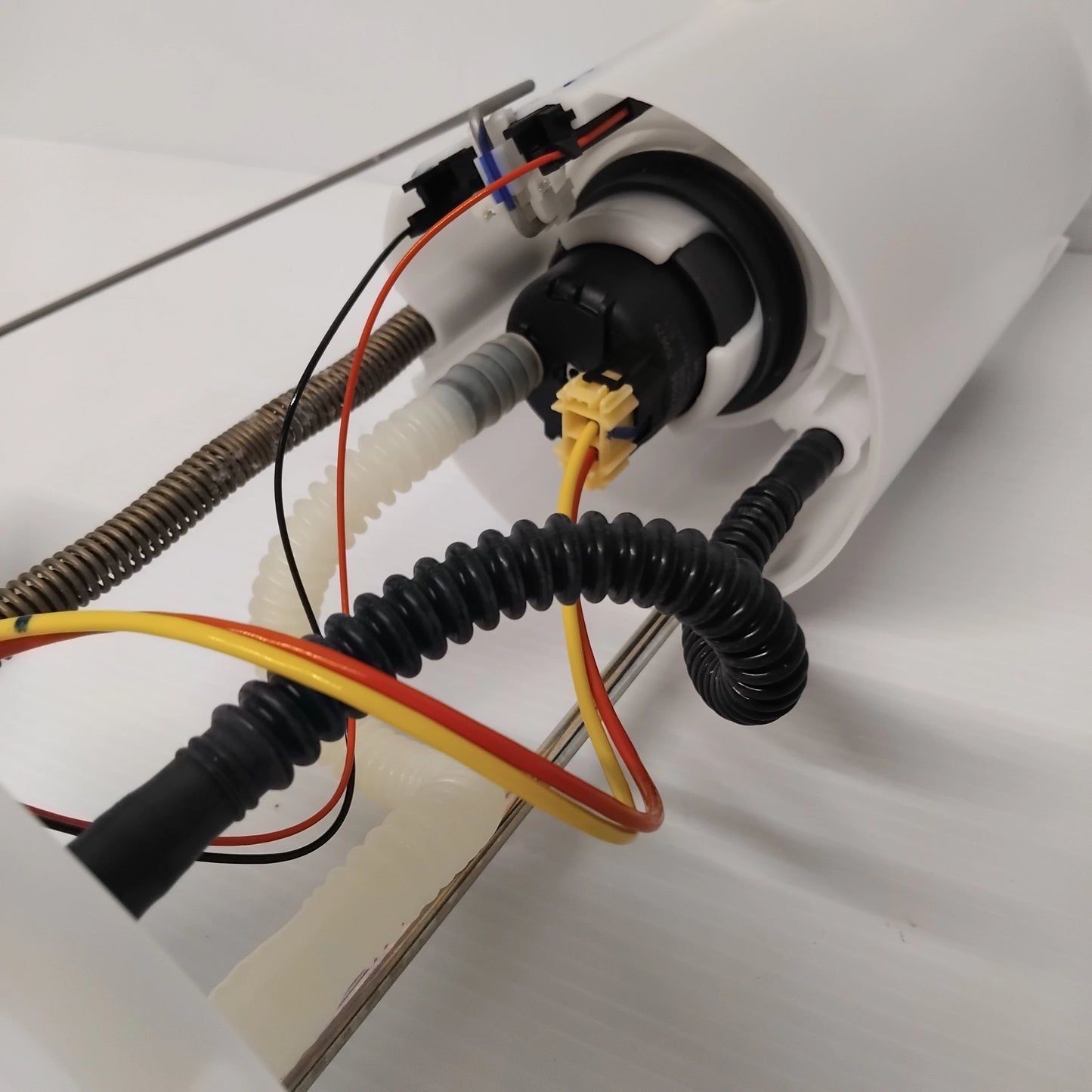 Genuine Fuel Pump with Sensor - Fiat Doblo 2009-2023 | 51827144