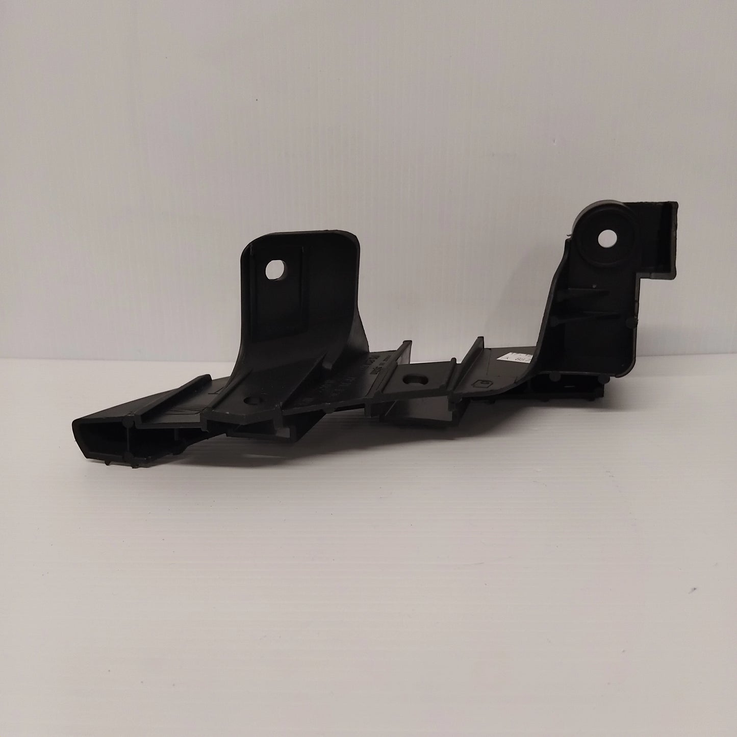 Genuine Left Rear Bumper Bracket - SEAT Leon 2006-2013 | 1P0807377