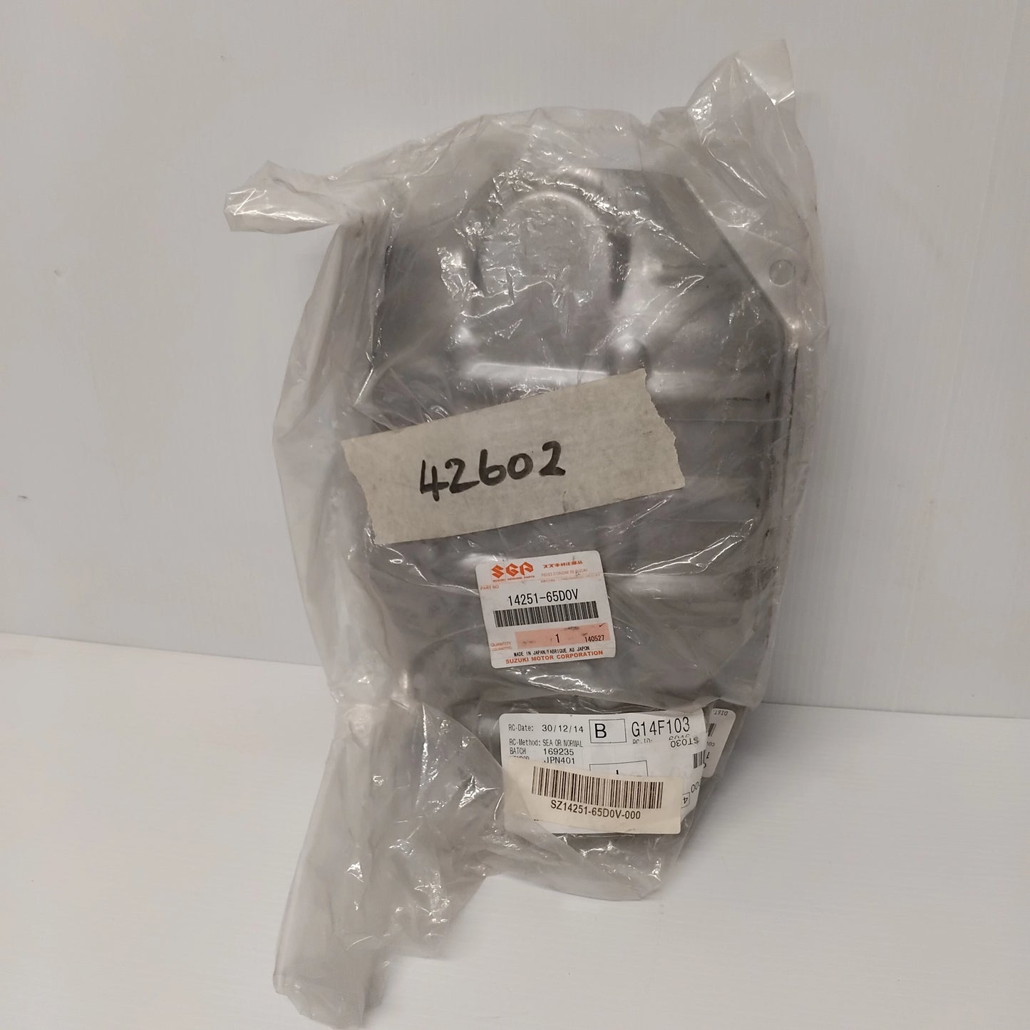 Genuine Suzuki Upper Cover Cat Case | 14251-65D0V-000