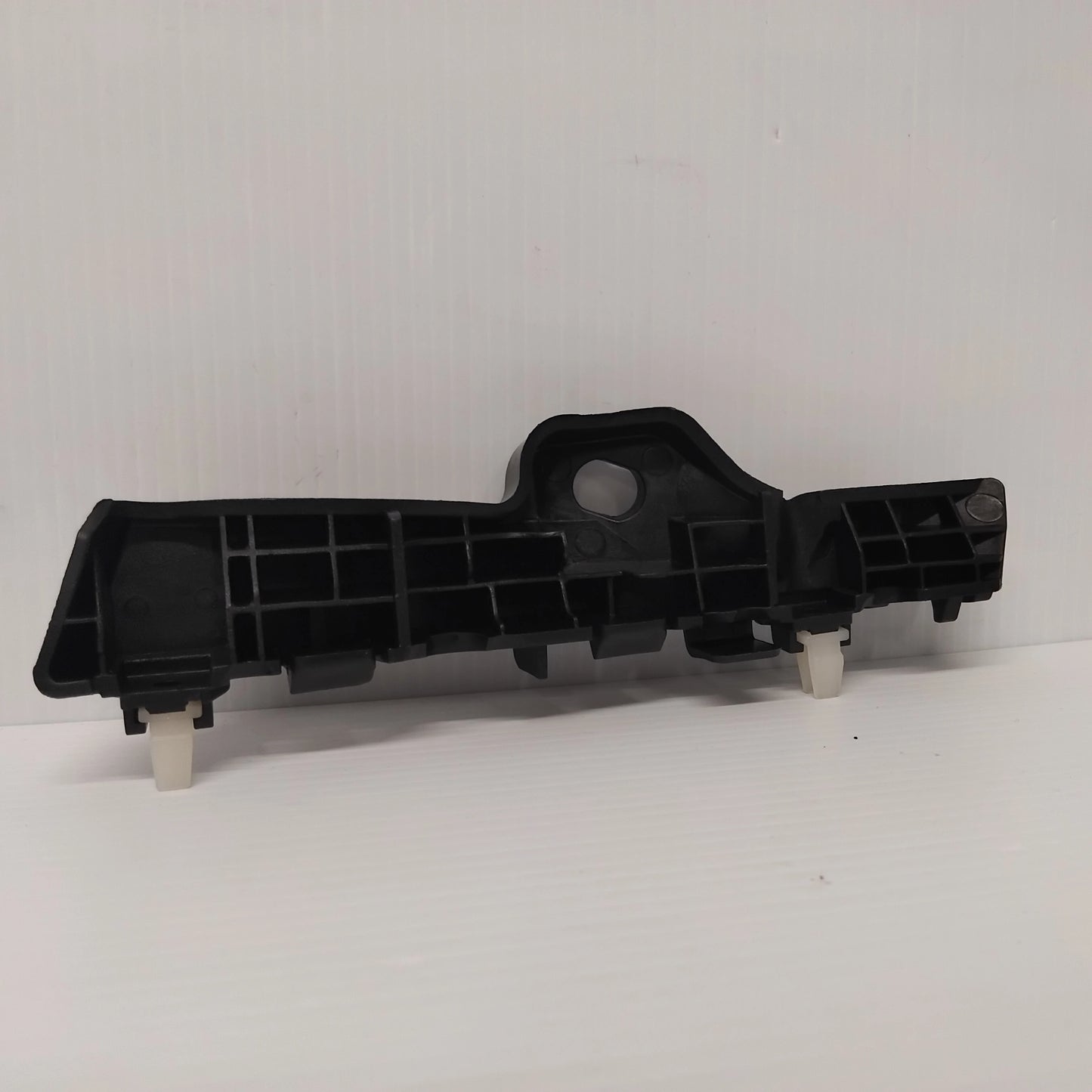 Genuine Front Left Fender Bracket - Kia Sorento 2012-2014 | 865132P500