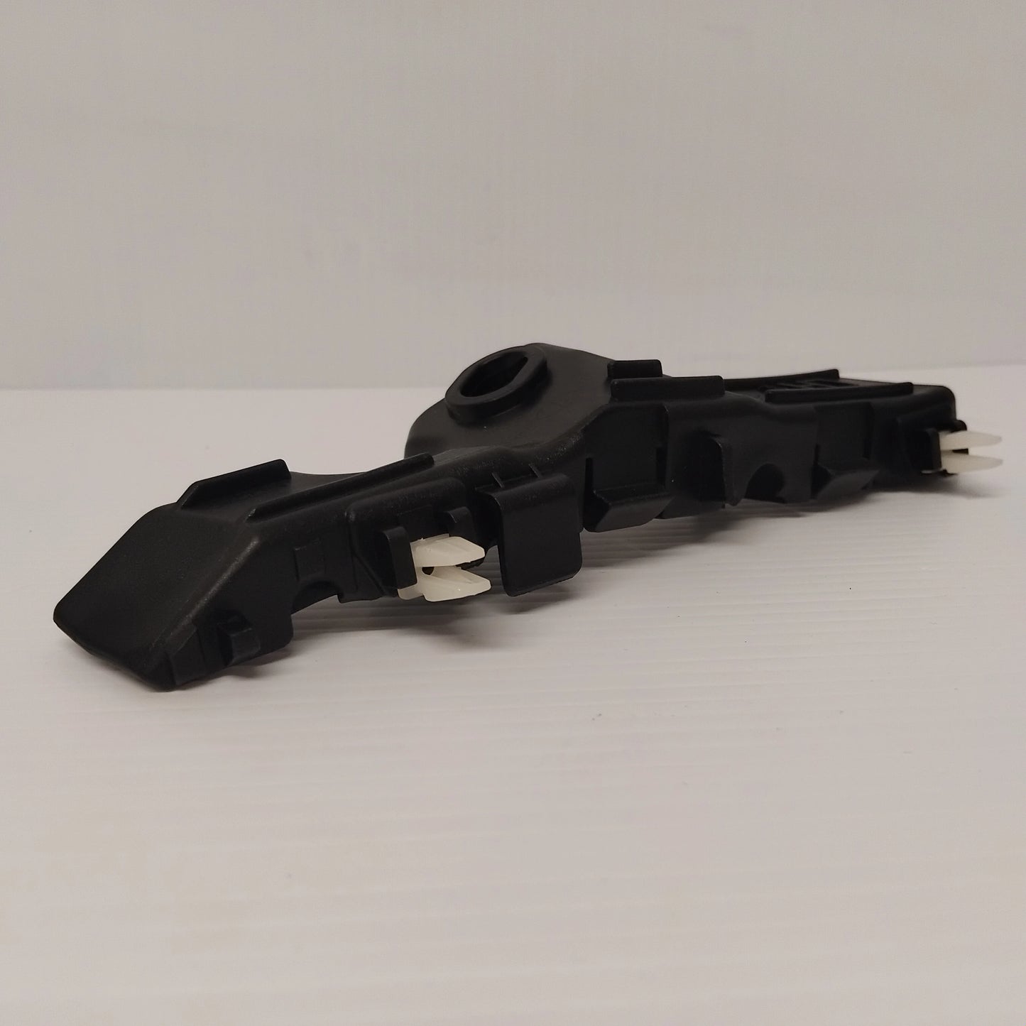 Genuine Front Left Fender Bracket - Kia Sorento 2012-2014 | 865132P500