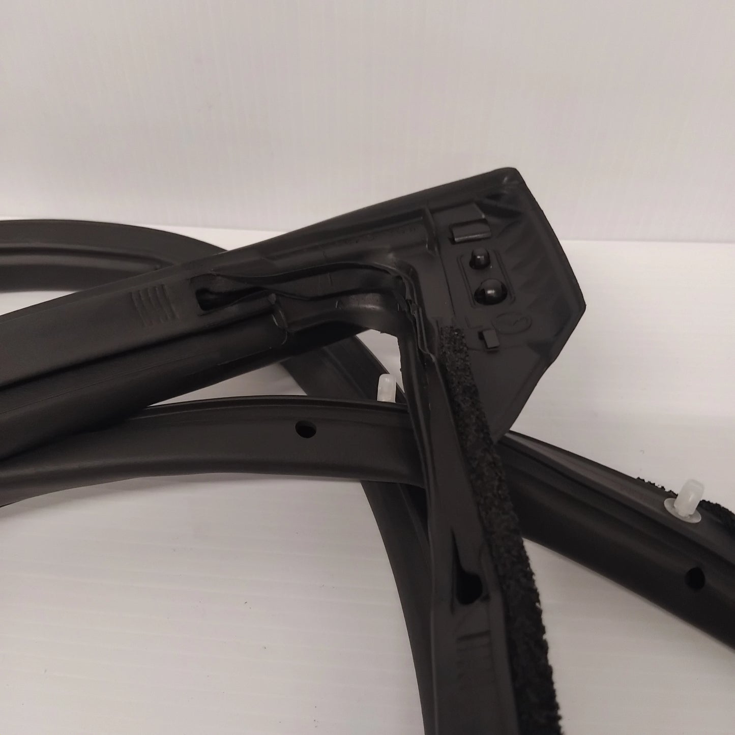 Genuine Front Left Door Weatherstrip - Mazda 2 2007-2010 | D65159760D