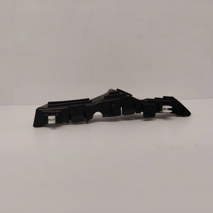 Genuine Front Right Fender Bracket - Kia Sorento 2012-2014 | 865142P500