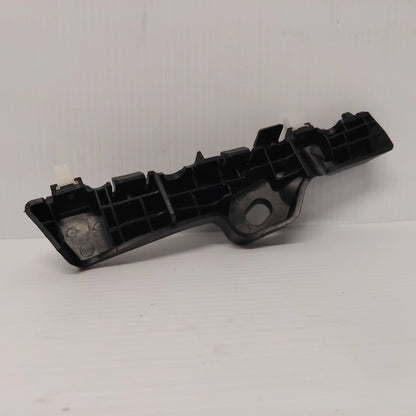 Genuine Front Right Fender Bracket - Kia Sorento 2012-2014 | 865142P500