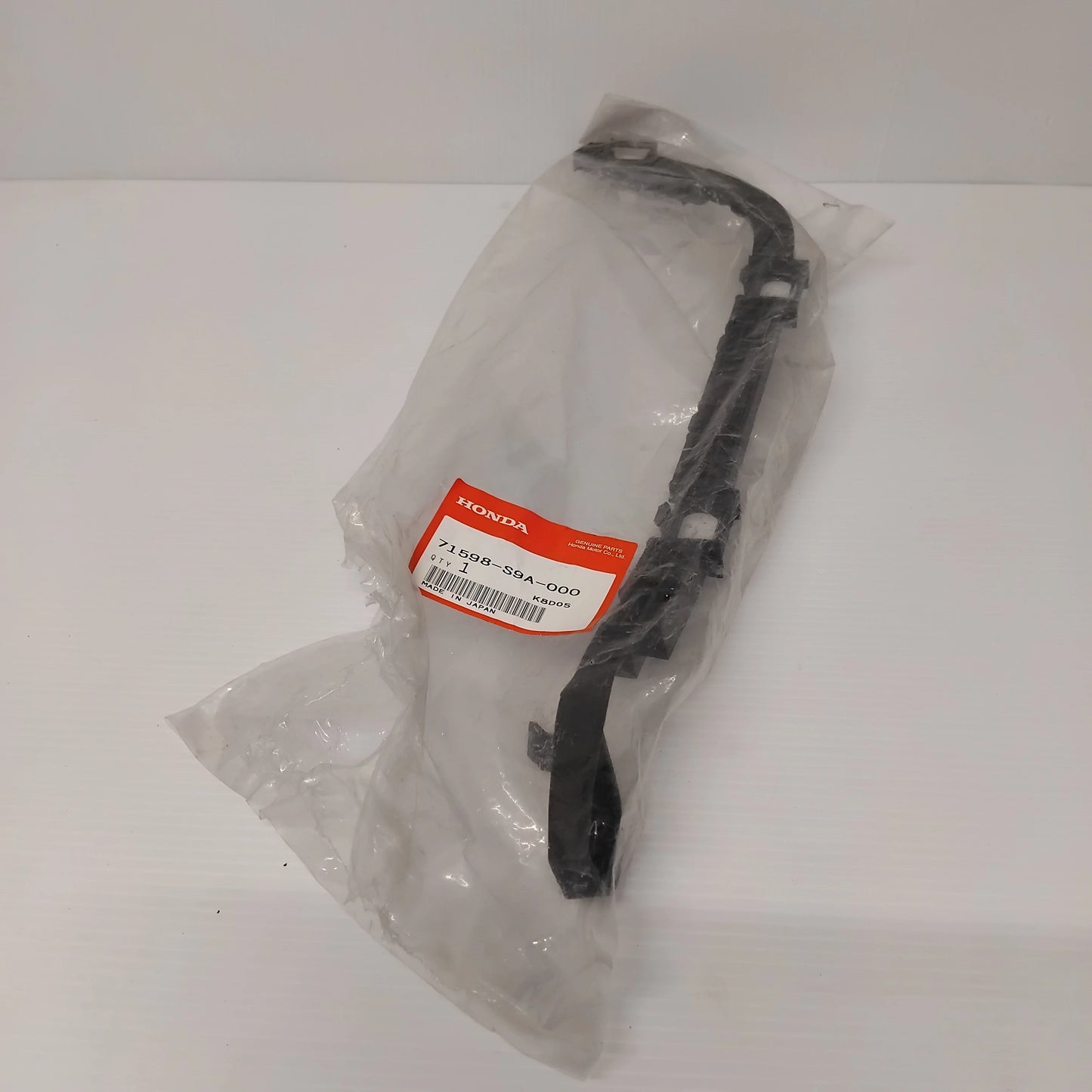 Genuine Honda Spacer, L. Rr. Bumper Sid | 71598S9A000