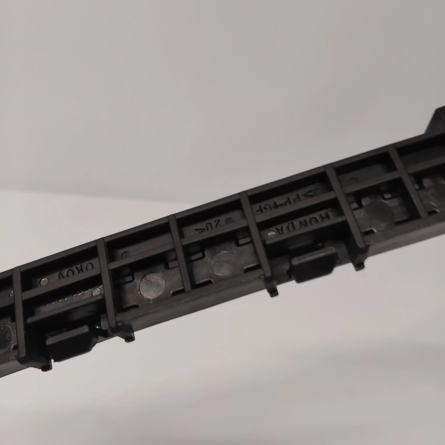 Genuine Honda Spacer, L. Rr. Bumper Sid | 71598S9A000