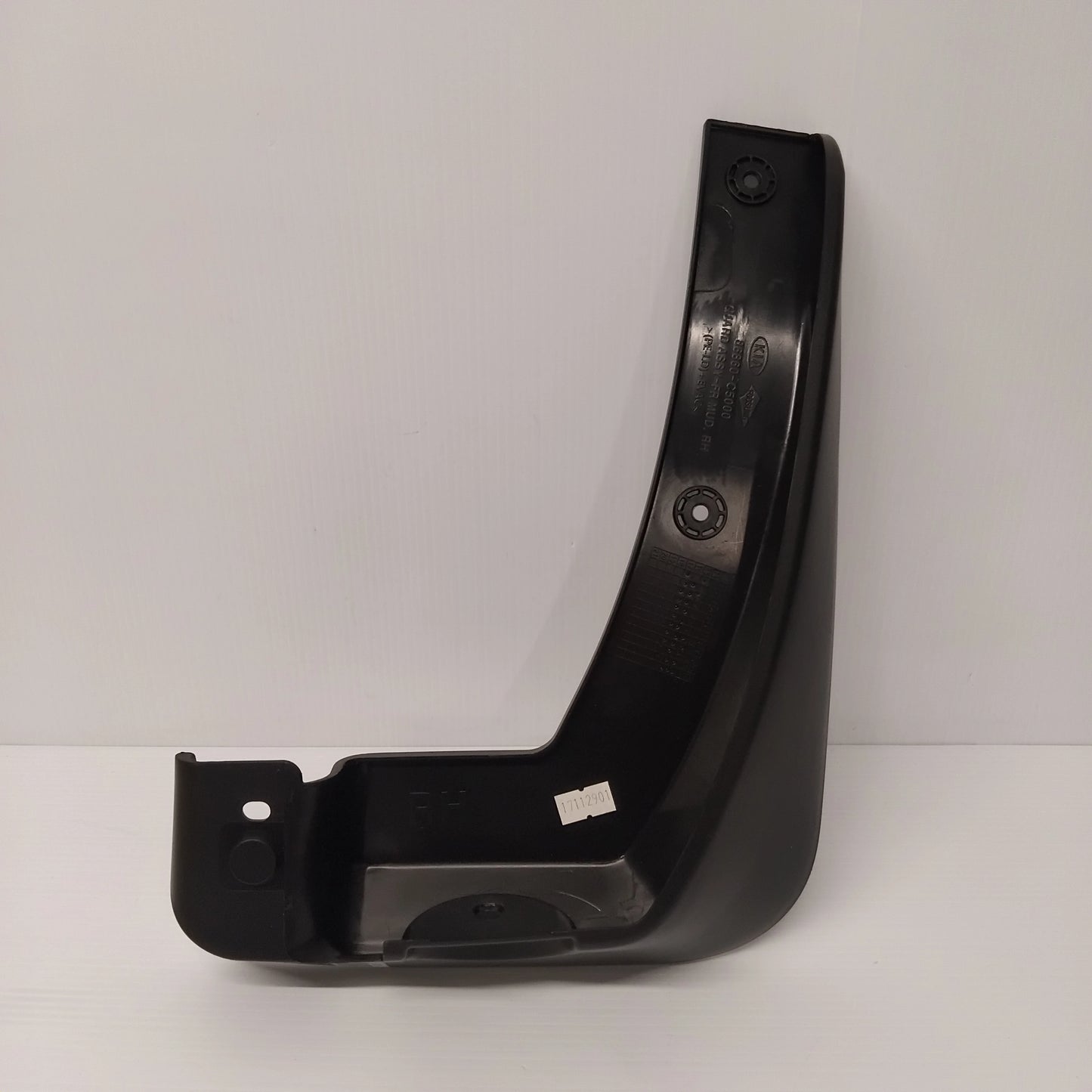 Genuine Front Right Mudflap - Kia Sorento 2014-2020 | 86860C5000